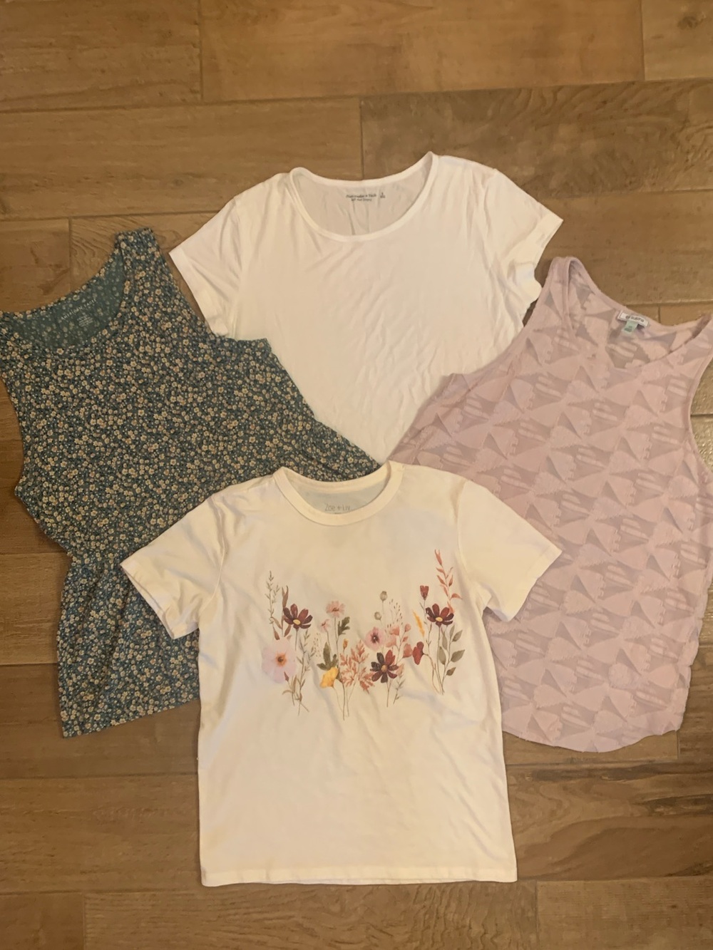 4 Tops! Abercrombie&Fitch, Zoe&Liv,American Eagle, Susina Sizes XXS-S